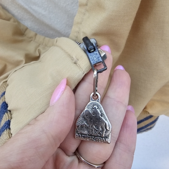 Pacific Trail Vintage Beige Jacket with Striped Accents Approximate Size Large - Picture 8 of 11